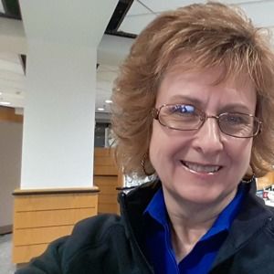 Meet your Posher, Julia